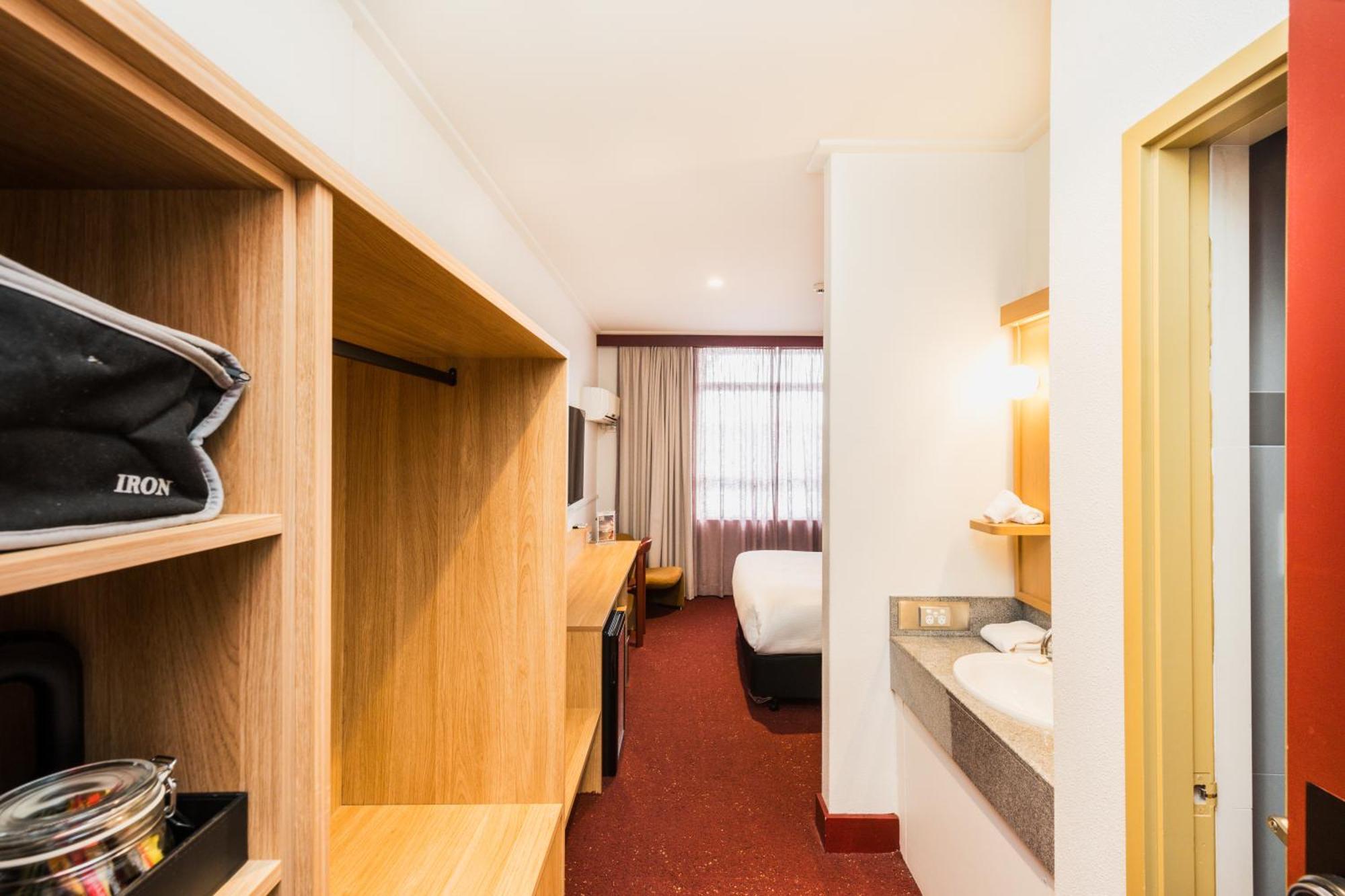 Statesman Hotel Canberra Szoba fotó